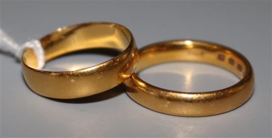 2 x 22ct gold wedding bands